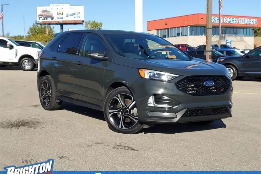 2022 Ford Edge ST photo 1