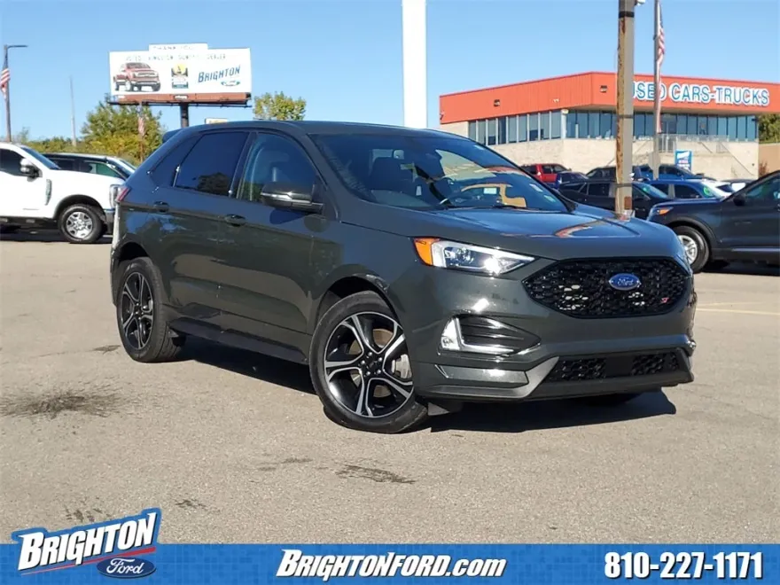2022 Ford Edge ST photo 1