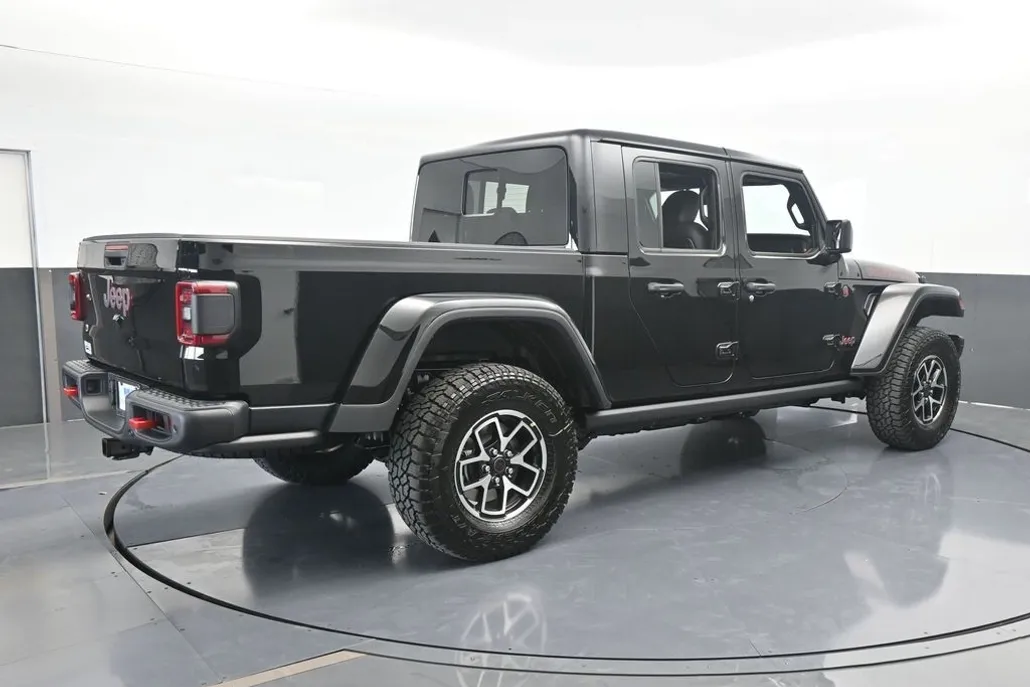 2025 Jeep Gladiator Rubicon photo 1