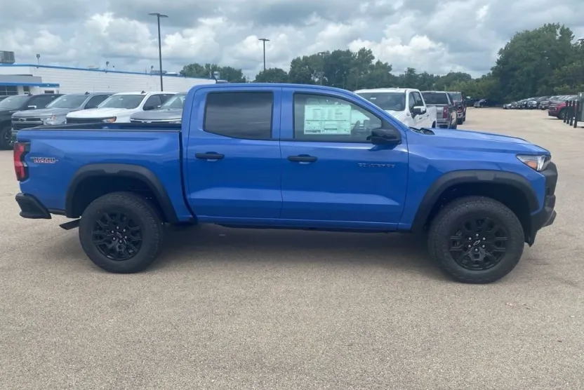 2026 Chevrolet Colorado Trail Boss photo 1