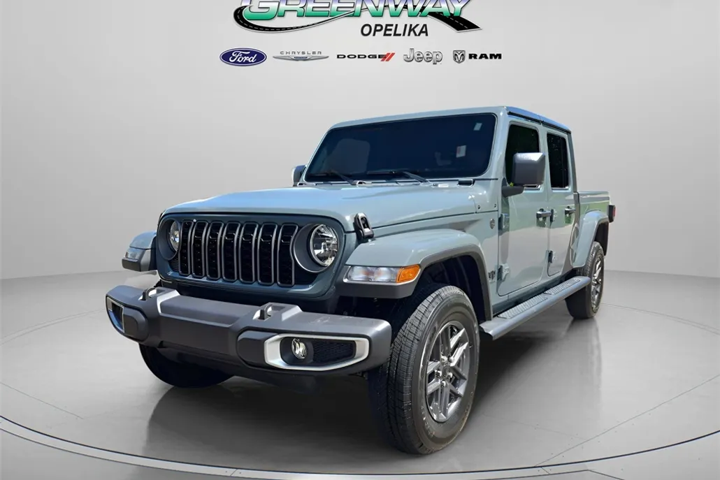 2025 Jeep Gladiator Sport S photo 1