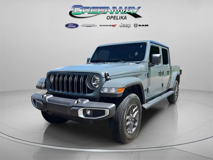 2025 Jeep Gladiator Sport S photo 1