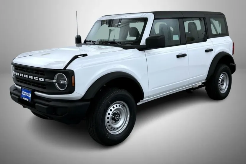 2025 Ford Bronco Base photo 1