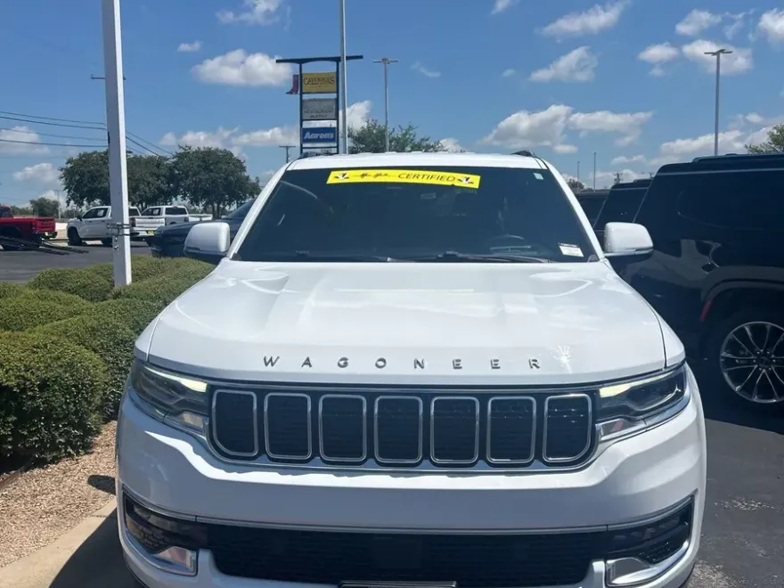 2022 Jeep Wagoneer Series III photo 1