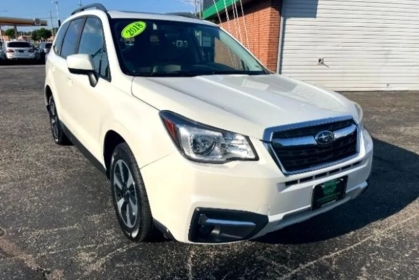 2018 Subaru Forester 2.5i Premium photo 1