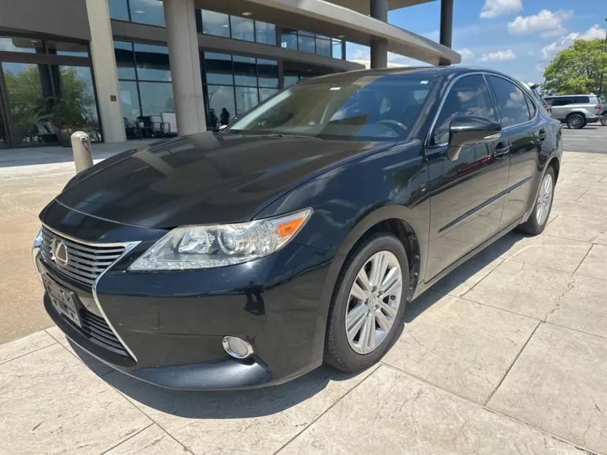 2014 Lexus ES 350 photo 1