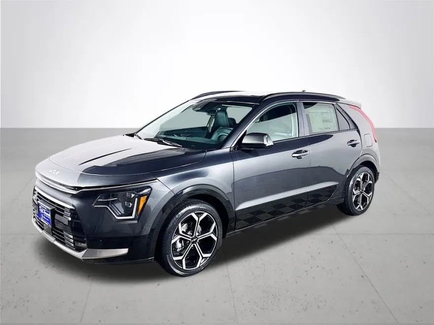 2025 Kia Niro SX Touring photo 1