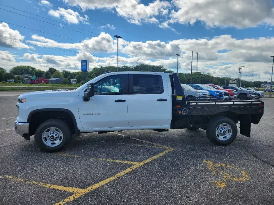 2024 Chevrolet Silverado 2500HD photo 1