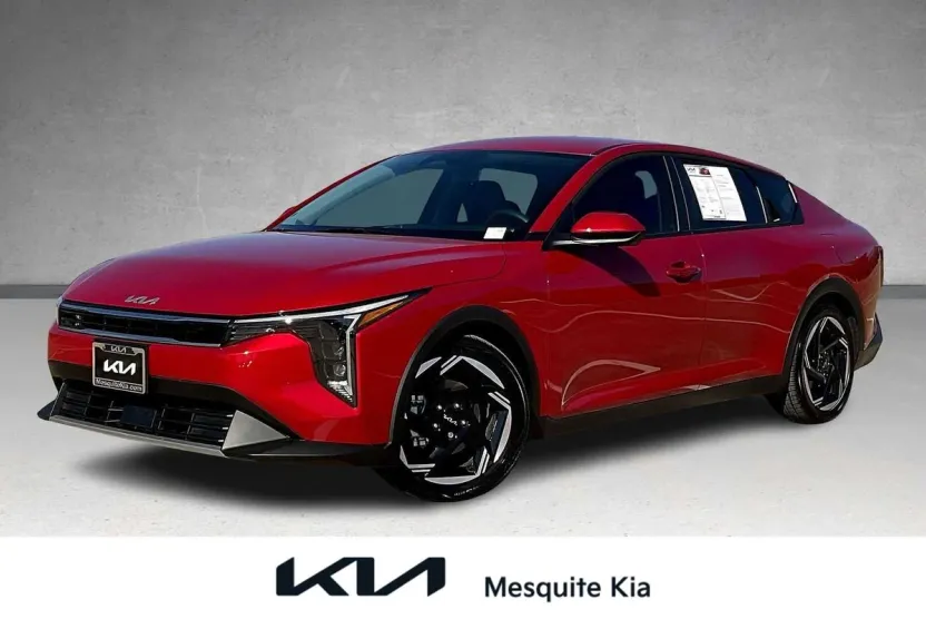 2025 Kia K4 EX photo 1