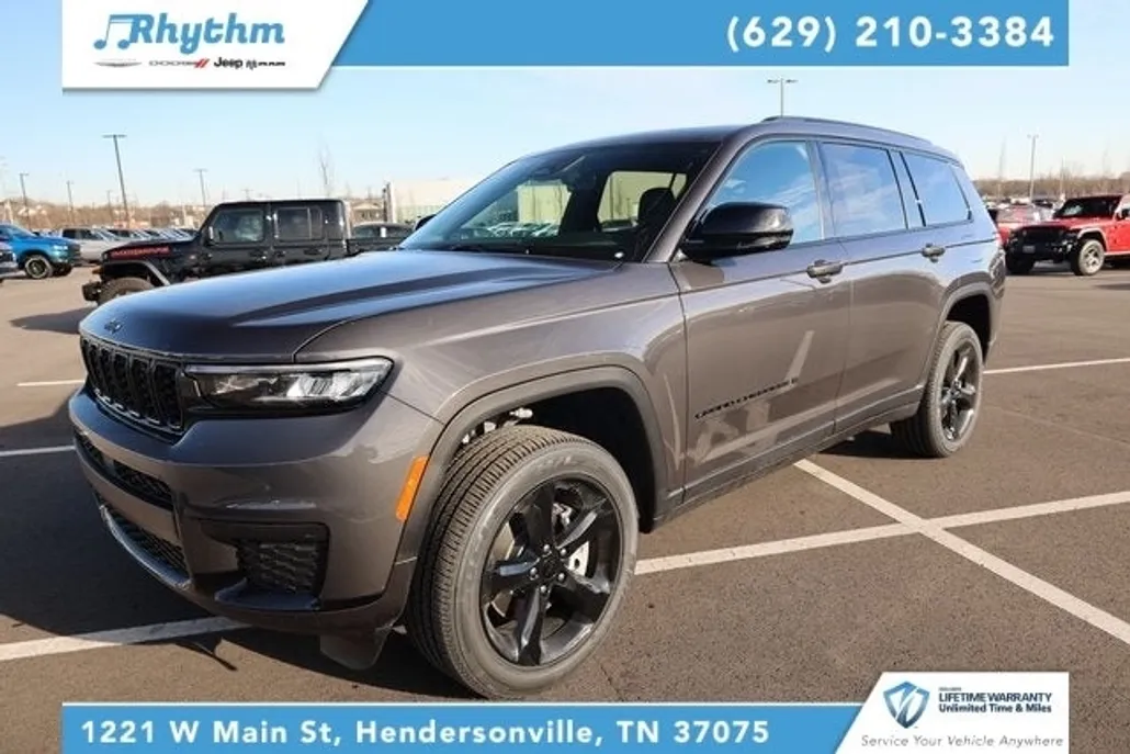 2025 Jeep Grand Cherokee Altitude photo 1