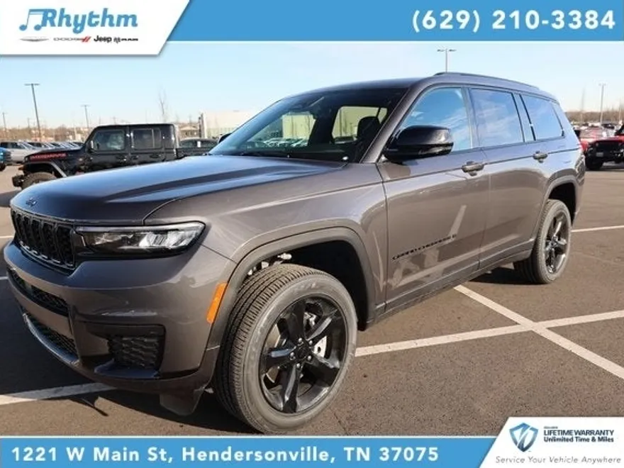 2025 Jeep Grand Cherokee Altitude photo 1