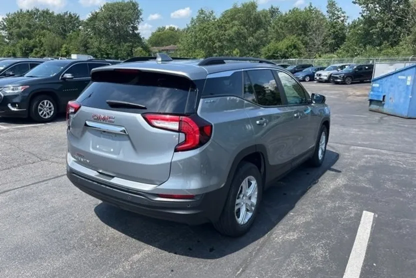 2023 Gmc Terrain SLE photo 1