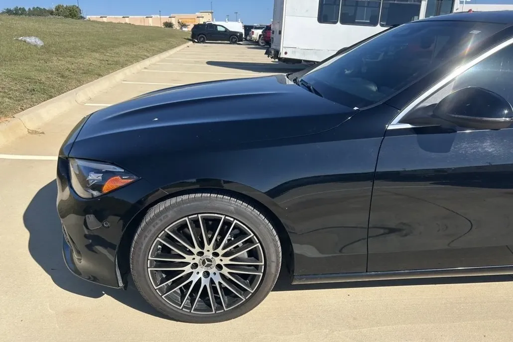 2024 Mercedes Benz C 300 photo 1