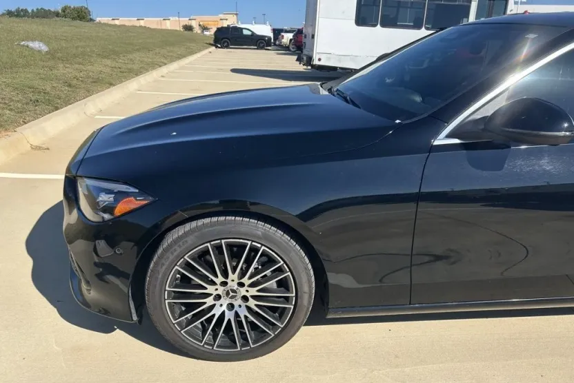 2024 Mercedes Benz C 300 photo 1