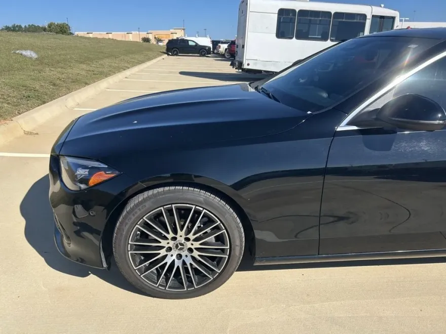 2024 Mercedes Benz C 300 photo 1