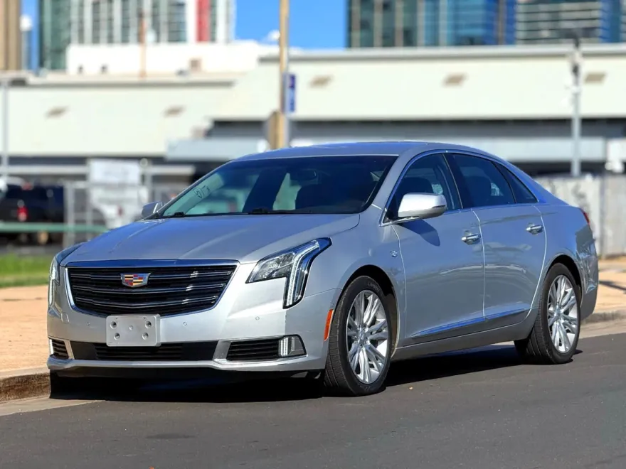 2019 Cadillac XTS Luxury photo 1