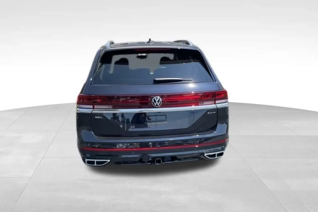 2025 Volkswagen Atlas SEL Premium R-Line photo 1