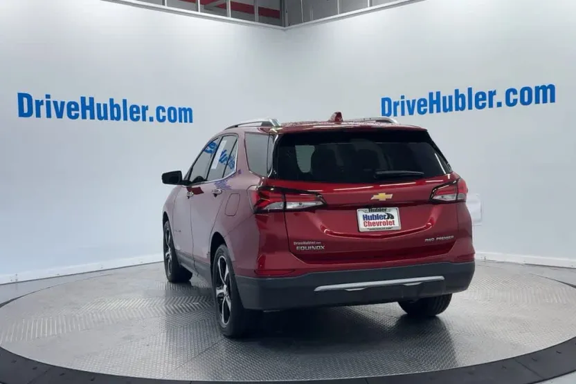 2023 Chevrolet Equinox Premier photo 1