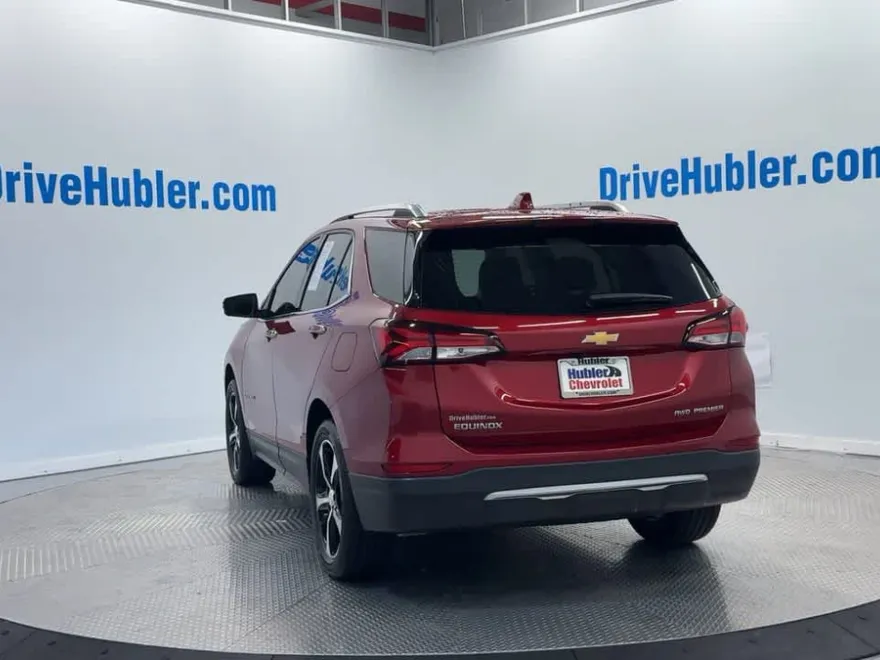 2023 Chevrolet Equinox Premier photo 1