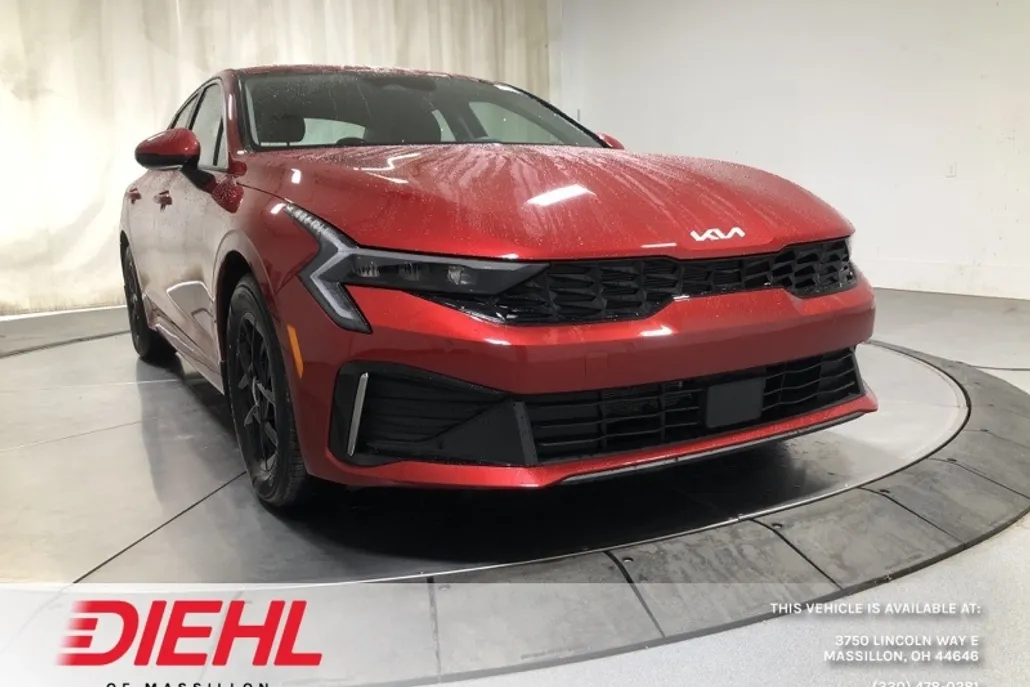 2025 Kia K5 LXS photo 1
