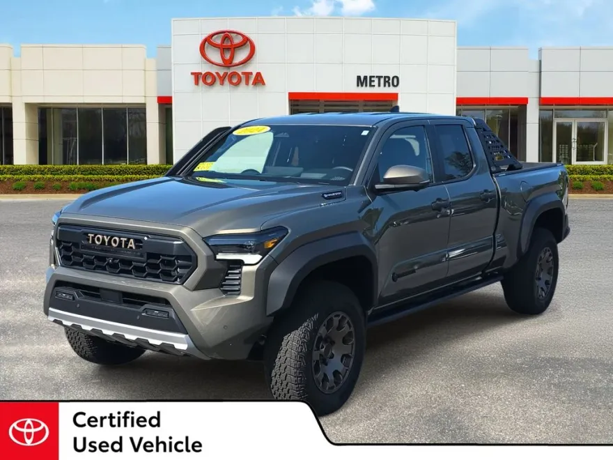 2024 Toyota Tacoma Trailhunter photo 1