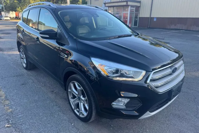 2019 Ford Escape Titanium Sport photo 1