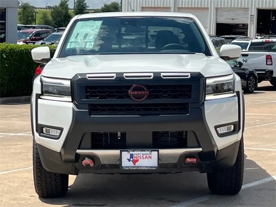 2025 Nissan Frontier PRO-X photo 2