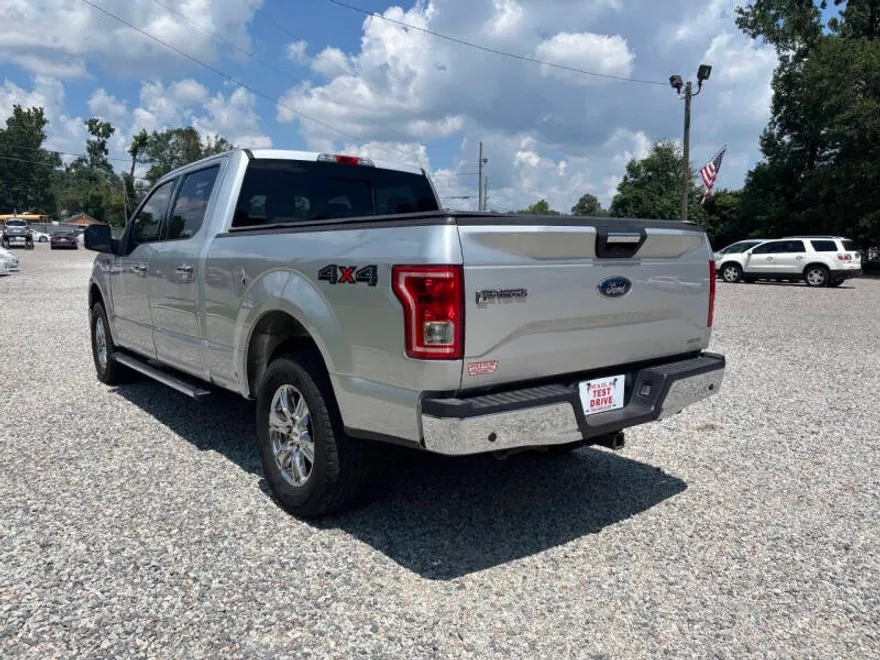 2015 Ford F-150 XLT photo 1