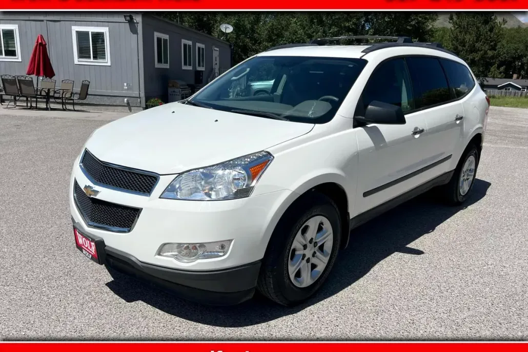 2010 Chevrolet Traverse LS photo 1