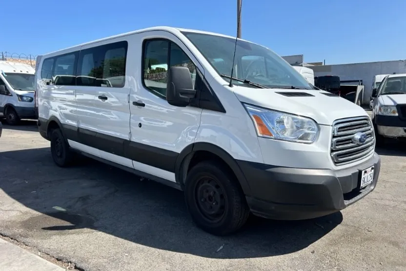 2019 Ford Transit XLT photo 1