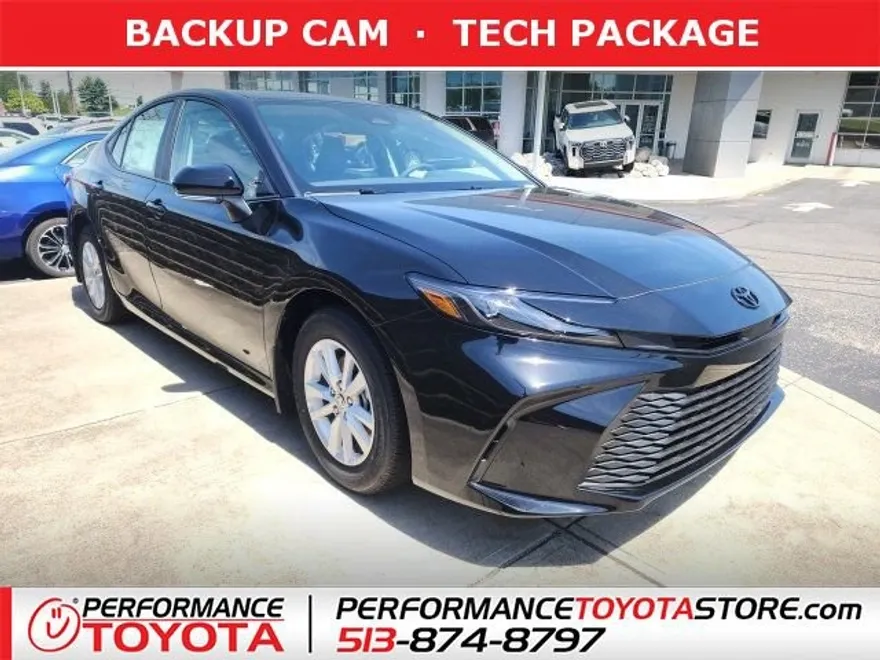 2025 Toyota Camry LE photo 1