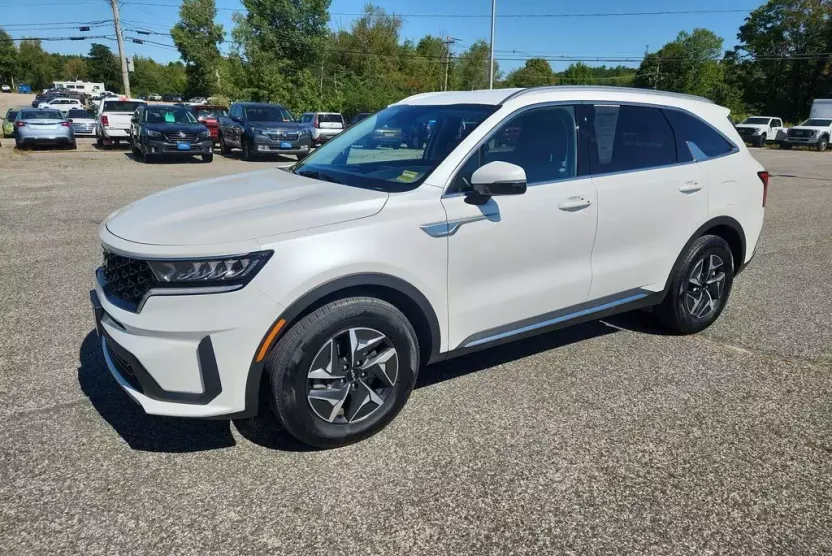 2022 Kia Sorento Hybrid S photo 1