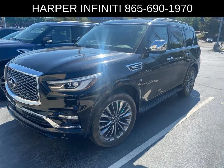 2019 Infiniti QX80 Luxe photo 1