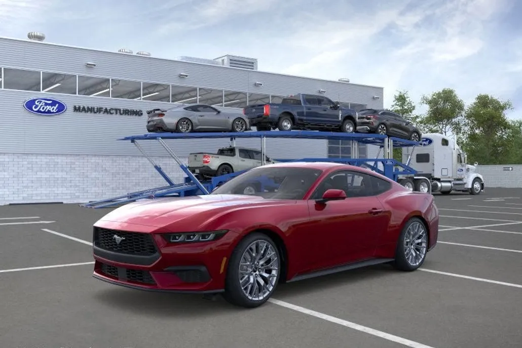 2025 Ford Mustang EcoBoost photo 1
