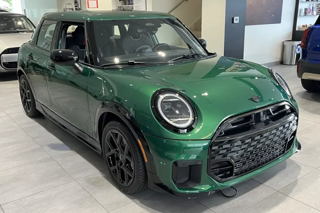 2025 Mini Cooper 2 Door Iconic Hardtop S photo 1