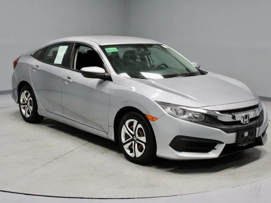 2018 Honda Civic LX photo 1