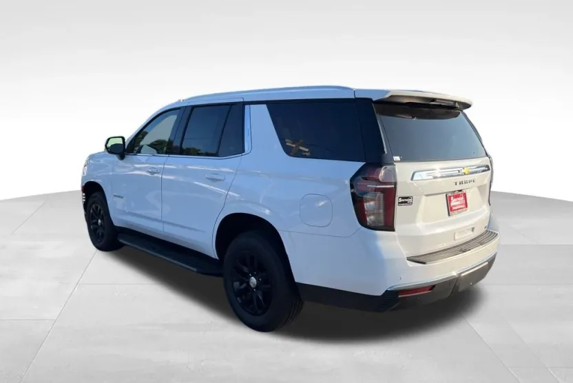 2023 Chevrolet Tahoe LT photo 1