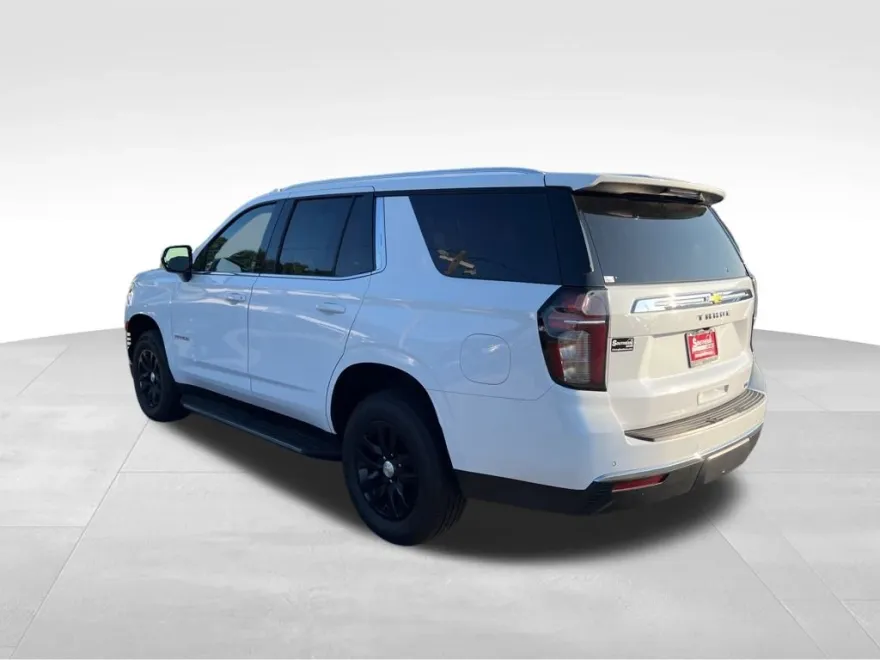 2023 Chevrolet Tahoe LT photo 1