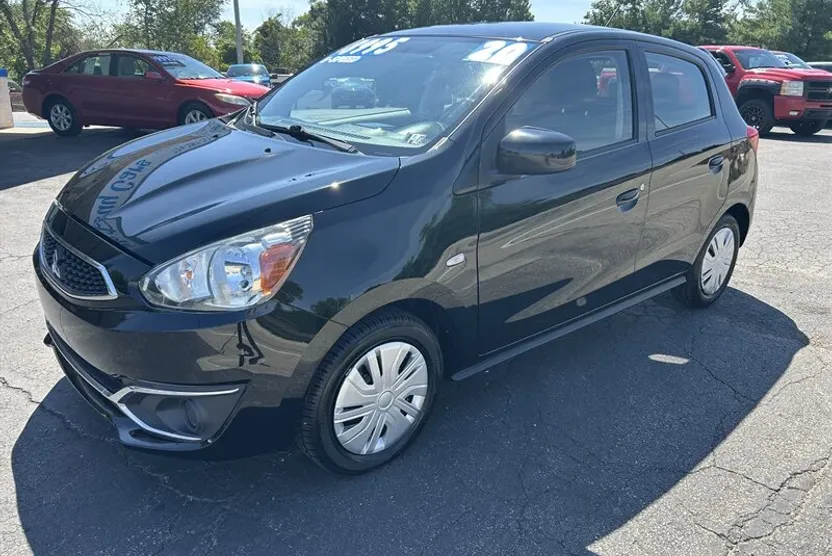 2020 Mitsubishi Mirage ES photo 1