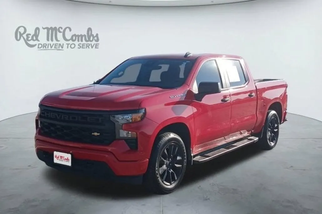 2022 Chevrolet Silverado 1500 Custom photo 1