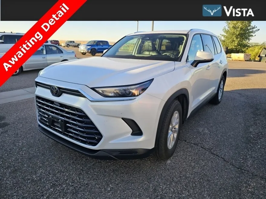 2024 Toyota Highlander Hybrid XLE photo 1