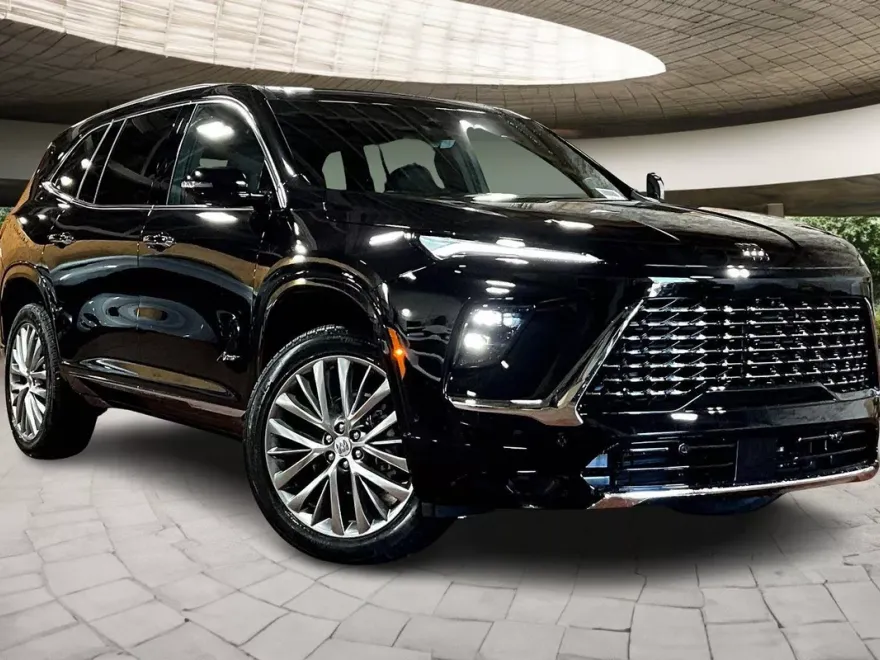 2026 Buick Enclave Avenir photo 1