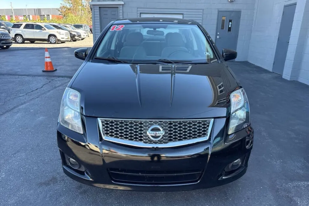 2012 Nissan Sentra 2.0 SR photo 1