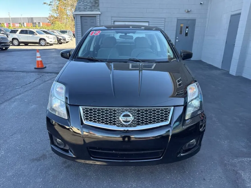 2012 Nissan Sentra 2.0 SR photo 1