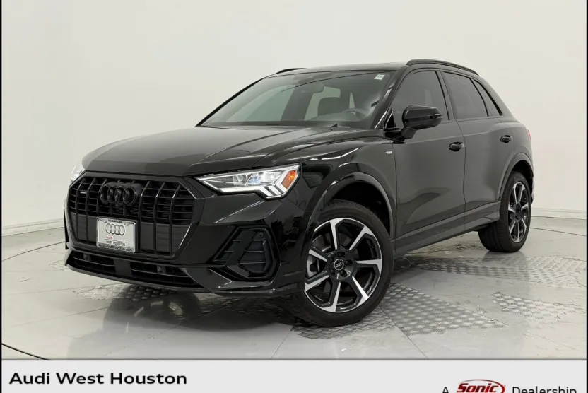 2025 Audi Q3 S line Premium Plus photo 1