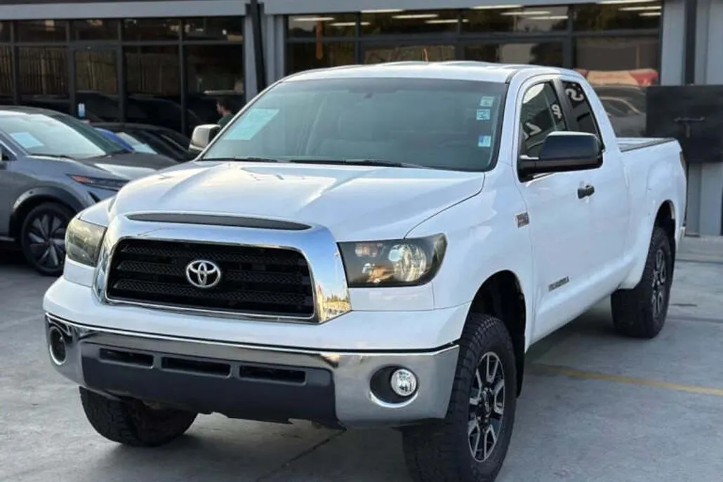 2008 Toyota Tundra SR5 photo 1