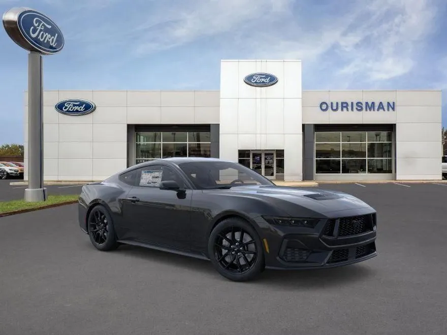2025 Ford Mustang GT photo 1