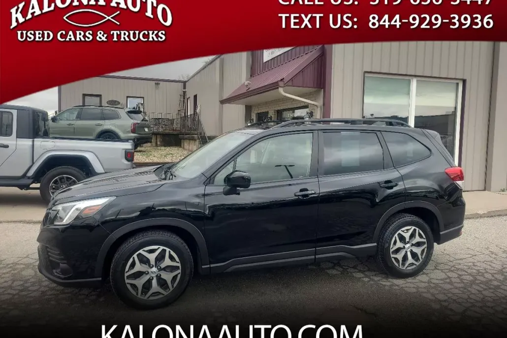 2022 Subaru Forester Premium photo 1