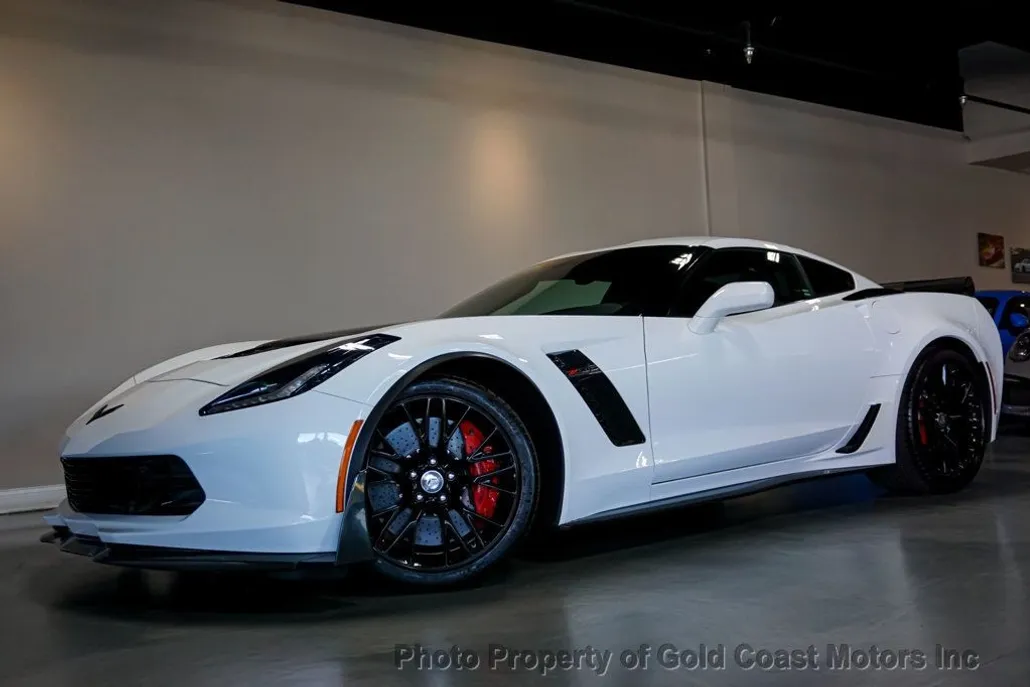 2019 Chevrolet Corvette Z06 2LZ photo 1
