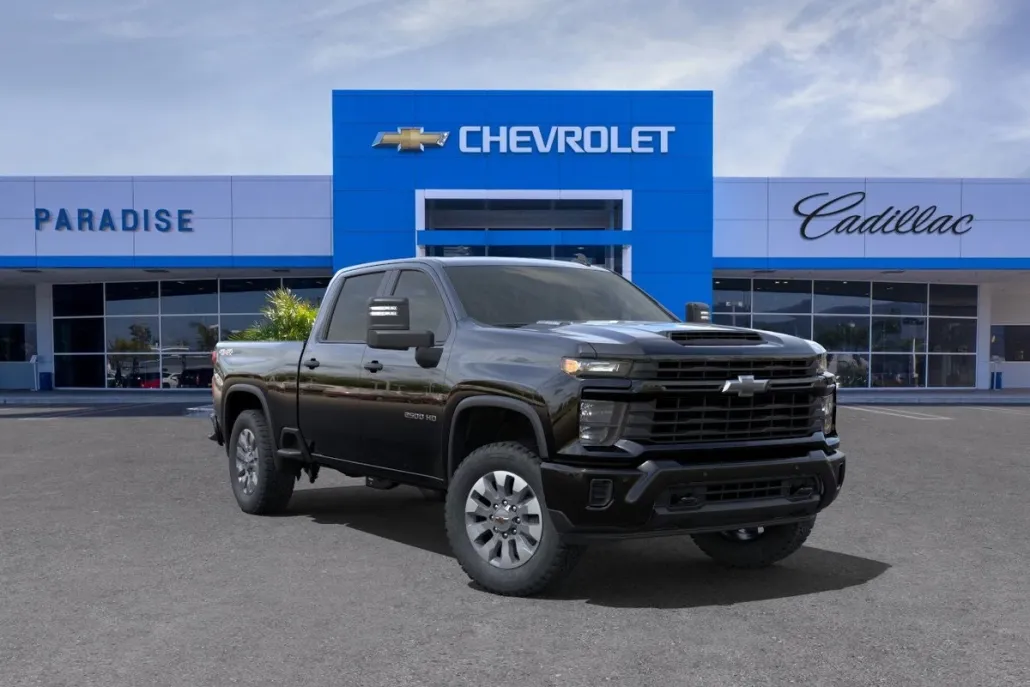 2025 Chevrolet Silverado Custom photo 1